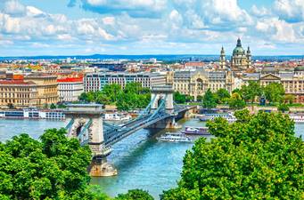 Vilken tur att Ingvar blev inspirerad av Budapest så att vi fick en bakelse till,vår fina FIKA tradition.
Vi har fått ett nytt erbjudande missa inte detta. Trevlig Valborg